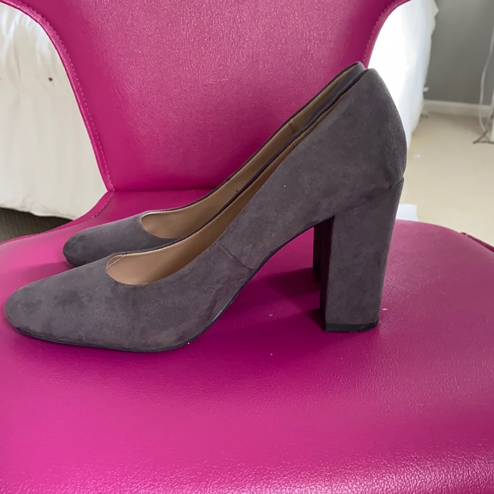 Gray Heels